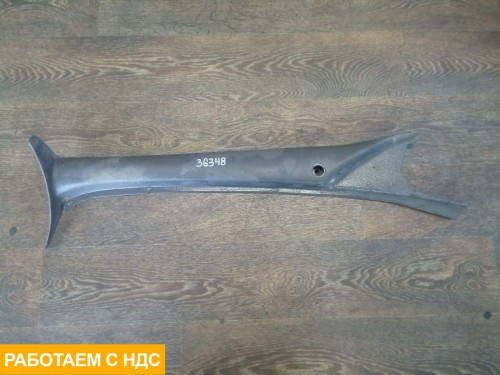 Накладка стойки левая