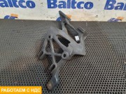 Кронштейн глушителя