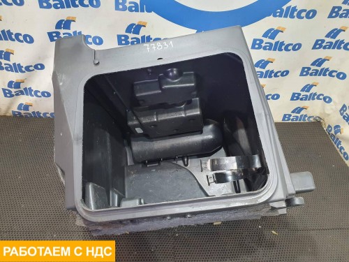 Ящик инструментальный правый